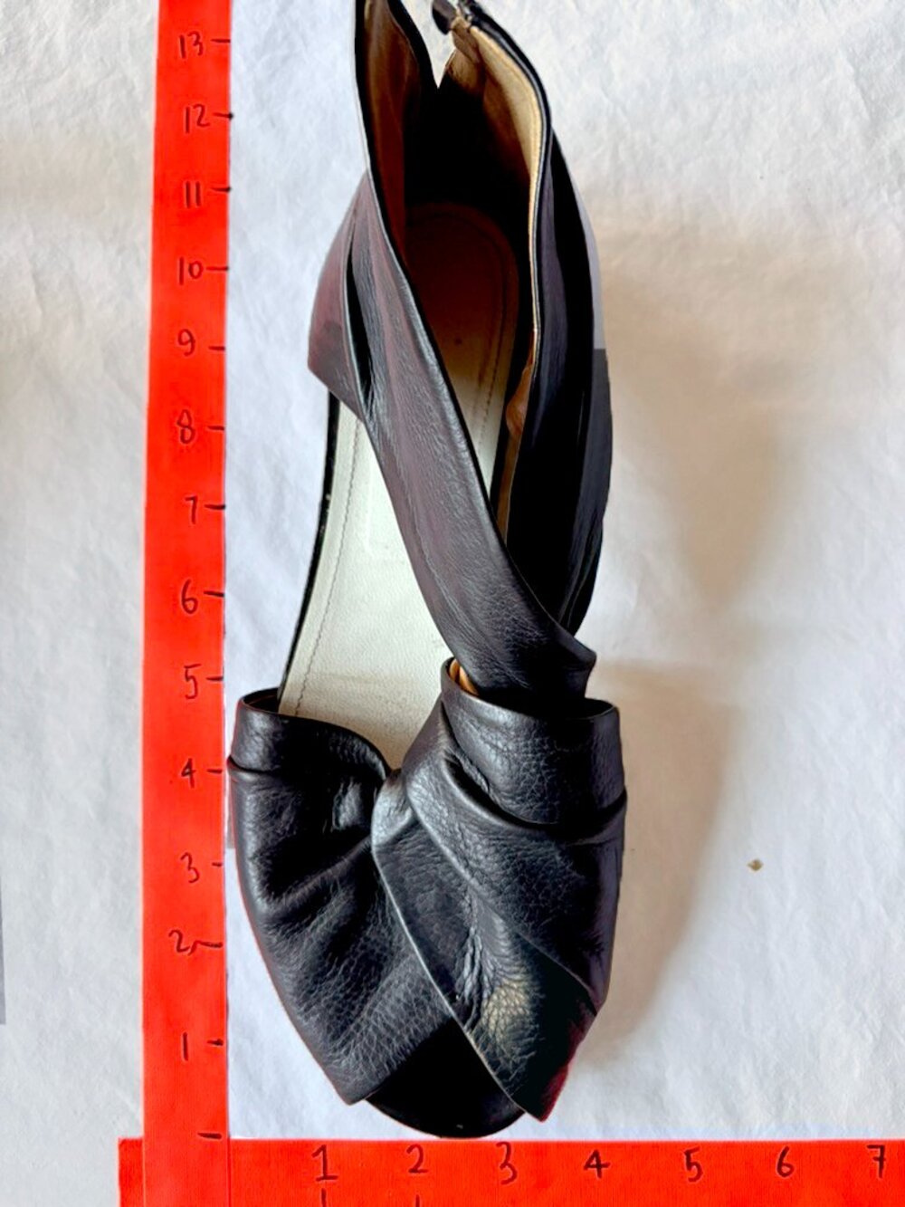 Maison Martin Margiela Black Leather Twist Knot Peep Toe Flat Sandals 40